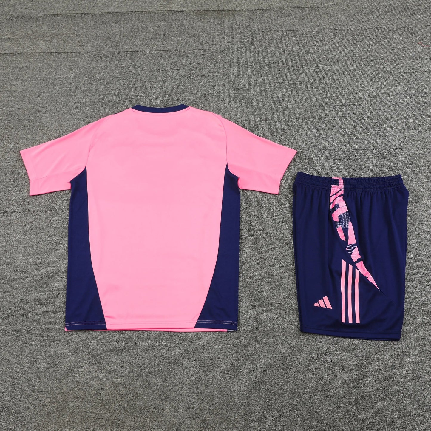 Ensemble Arsenal Rose et Bleu