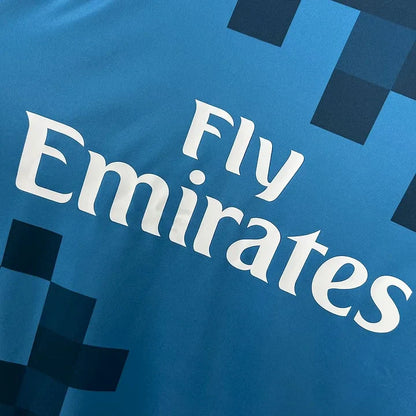 Real Madrid maillot foot 2017 2018 retro