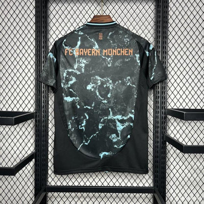 Maillot Bayern Munich Extérieur Noir 24/25
